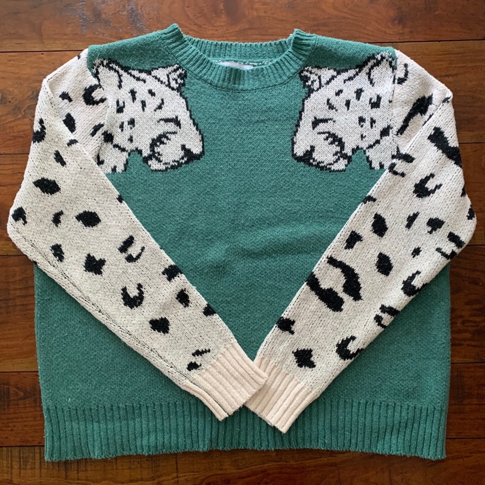 Arm Leopard Pattern Long Sleeve Sweater